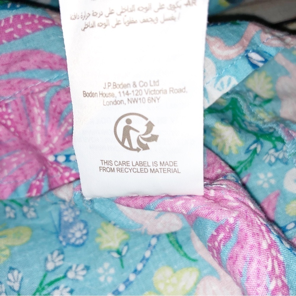 Boden Floral and Flamingos Shorts Romper Size 11-12Y - Picture 6 of 9